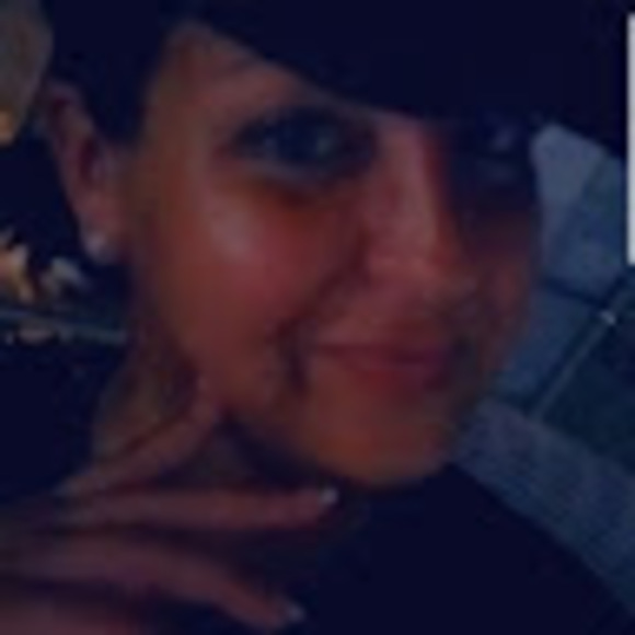 Meet your Posher, Jennifer - Picture 1 of 1